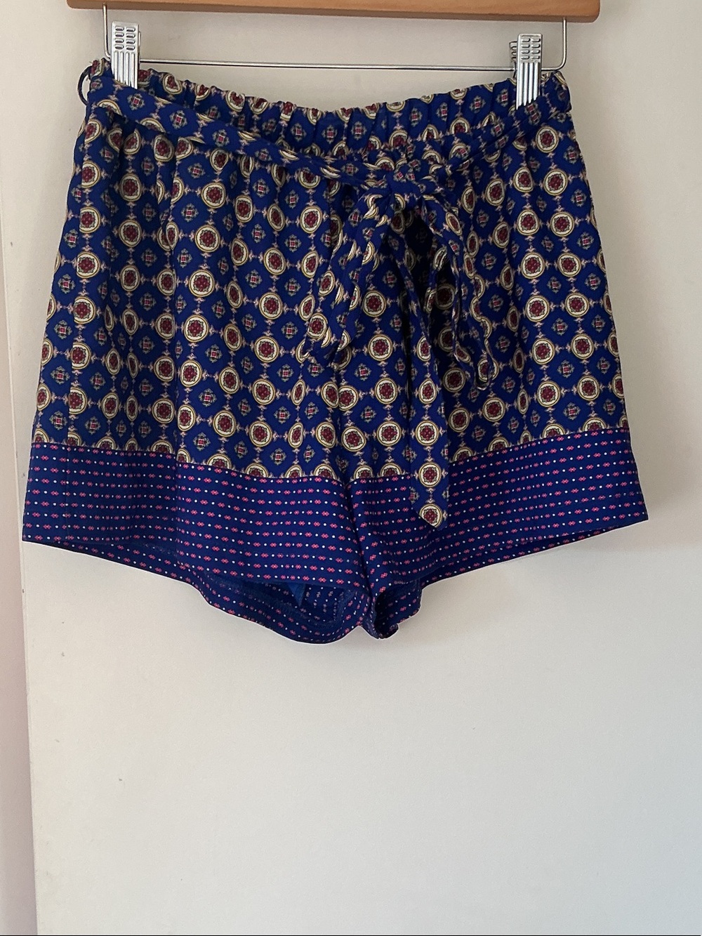 MIAMI Women's Navy Patterned Tie-Waist Shorts